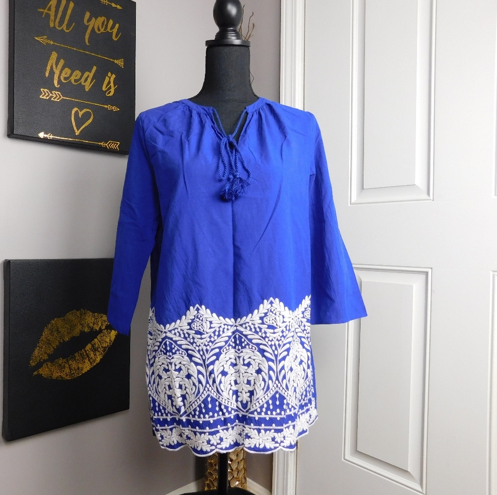 🌻 Chaus Blue Blouse w/ Intricate Detailing (S)